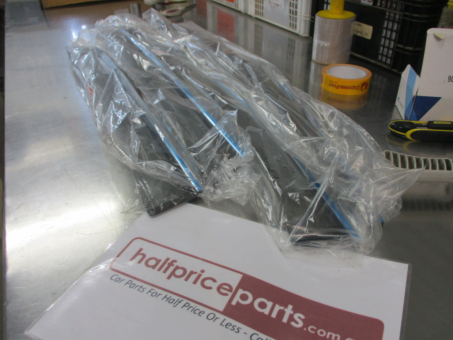 Nissan Qashqai J11 Genuine Slim Line weather shields Set New Part