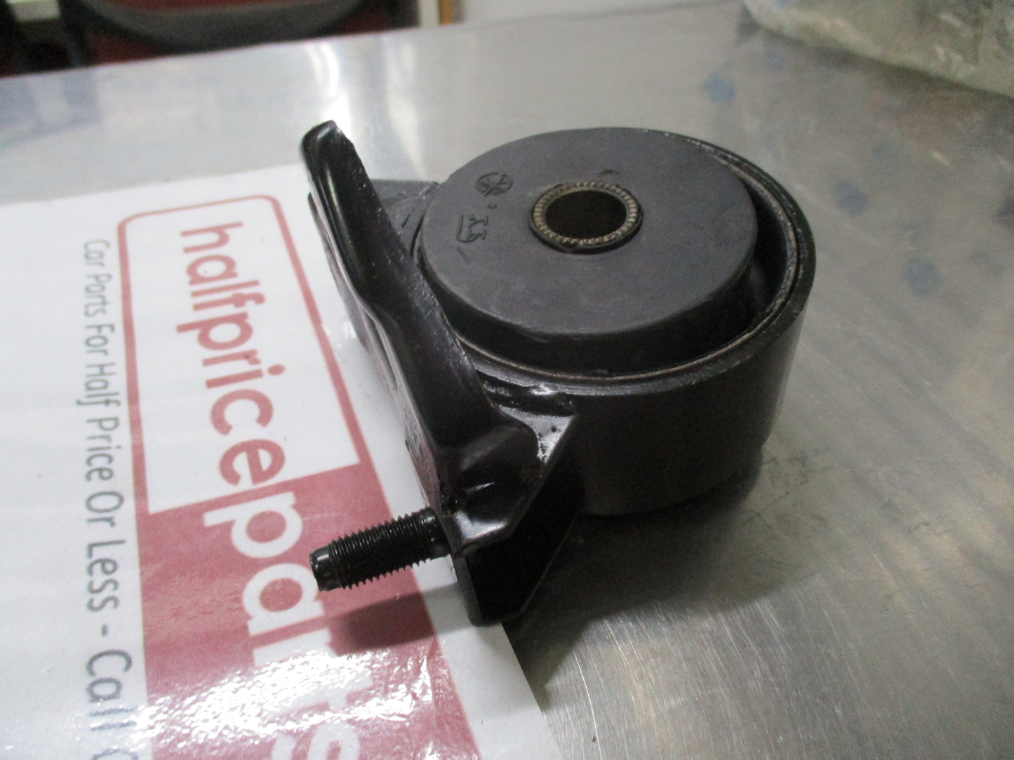Car-Dex Front Engine Mount Roller Stopper Suits Hyundai Elantra/Tiburon New Part