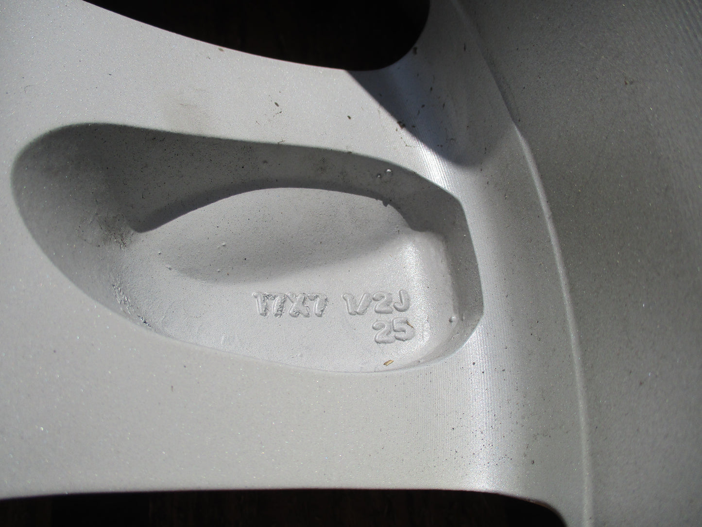 Toyota Prado GXL 150 Series Genuine 17x7.5J Alloy Wheel And Dunlop Grandtrek AT20 Tyre New