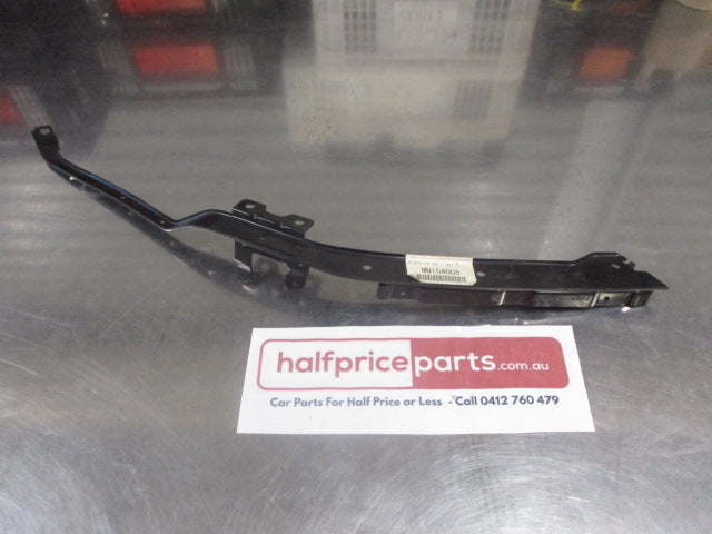 Mitsubishi Outlander Genuine Front Left Hand Upper Bumper Bracket New Part