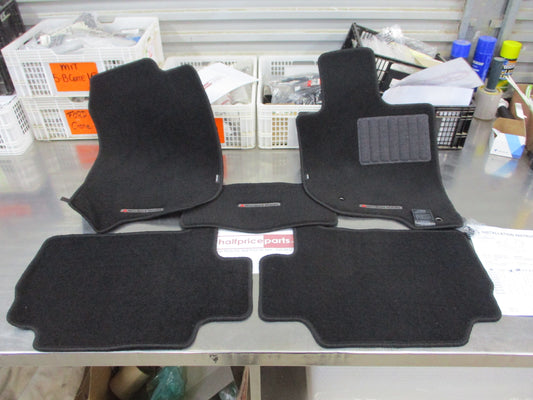 Mitsubishi PB-PC Challenger Genuine 5 Piece Carpet Mat Set New Part