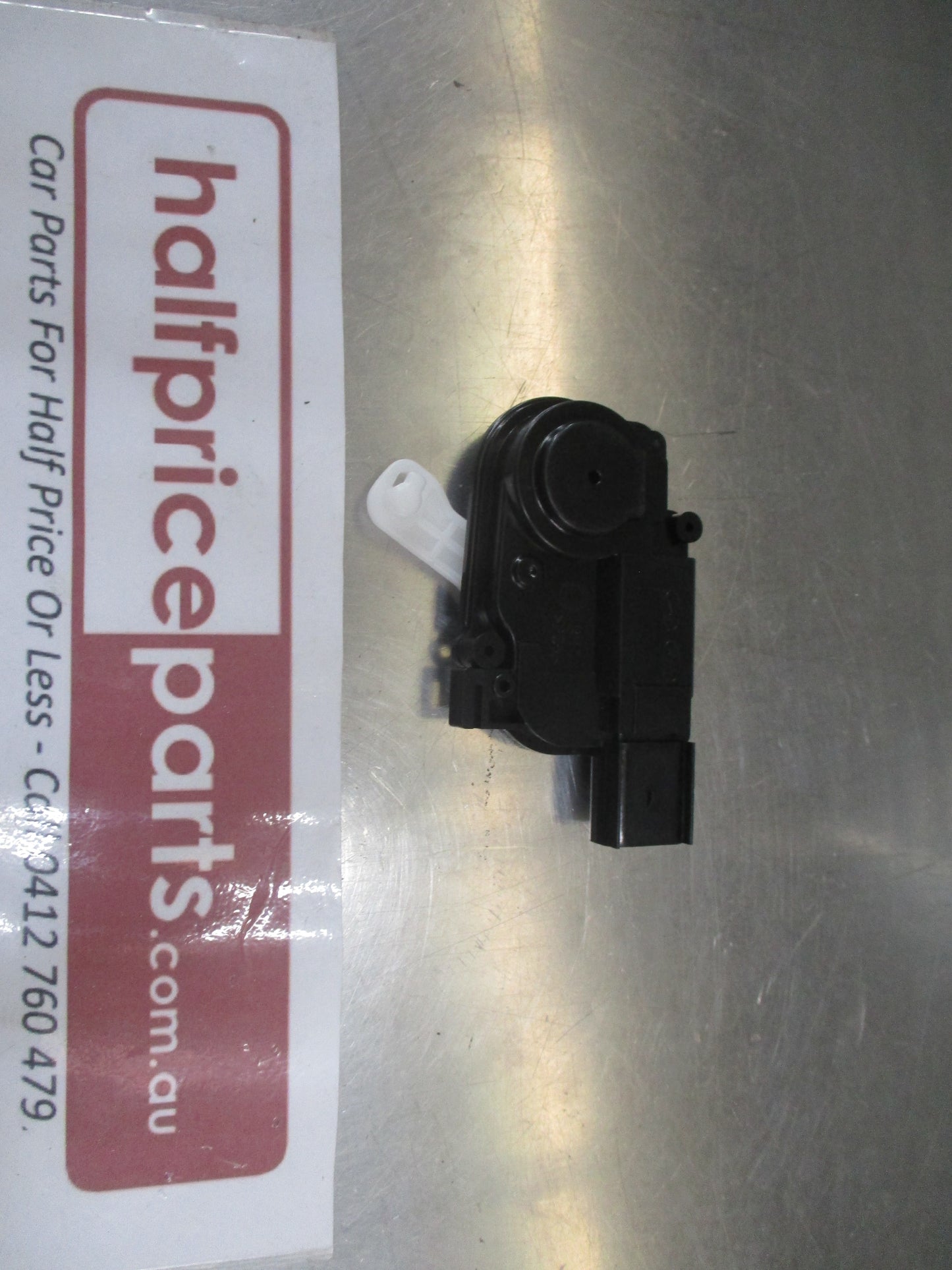 Kia Carnival Genuine Right Hand Lock And Unlock Actuator New Part