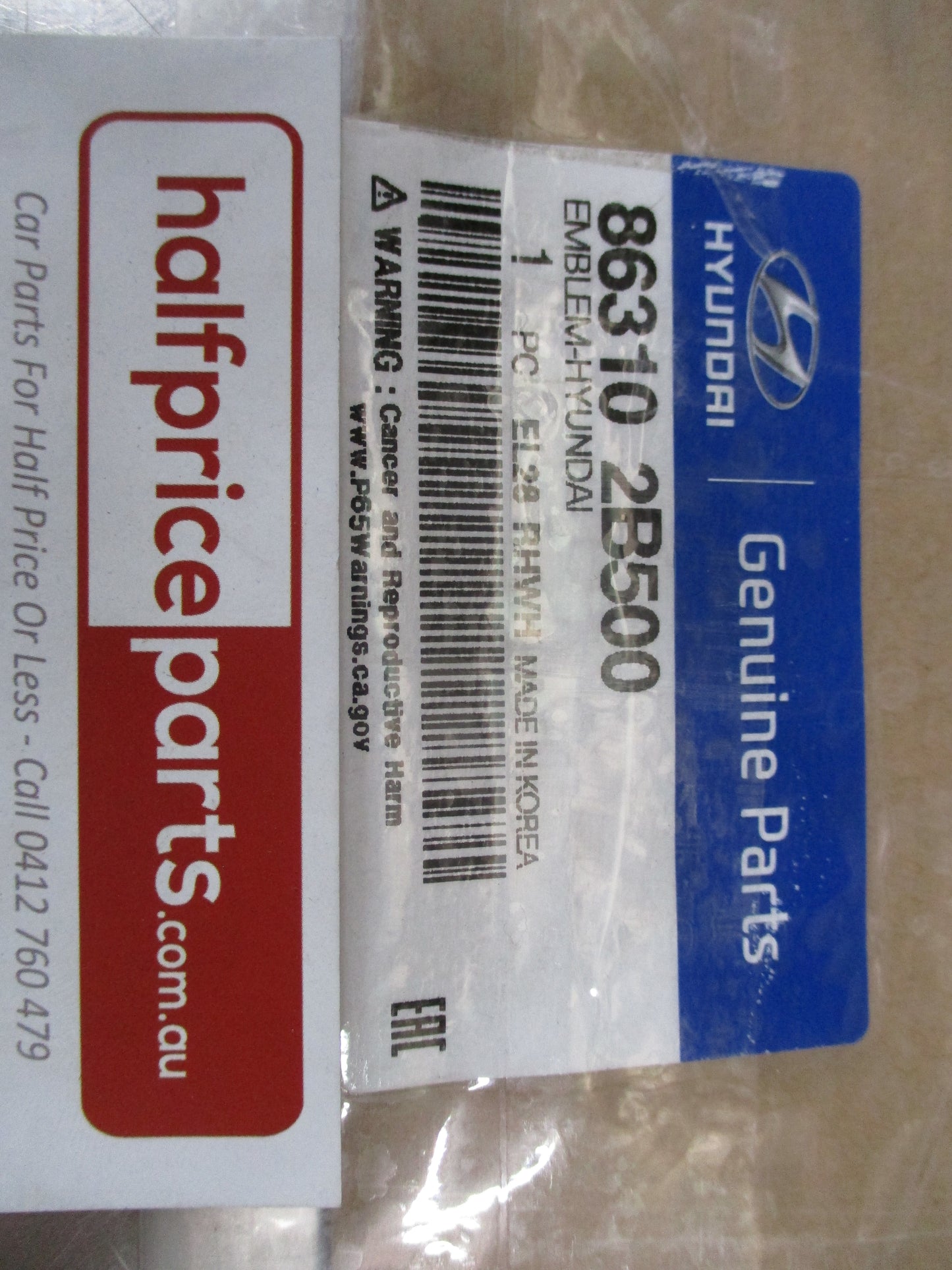 Hyundai Santa Fe Genuine Rear Tailgate Chrome Emblem New Part