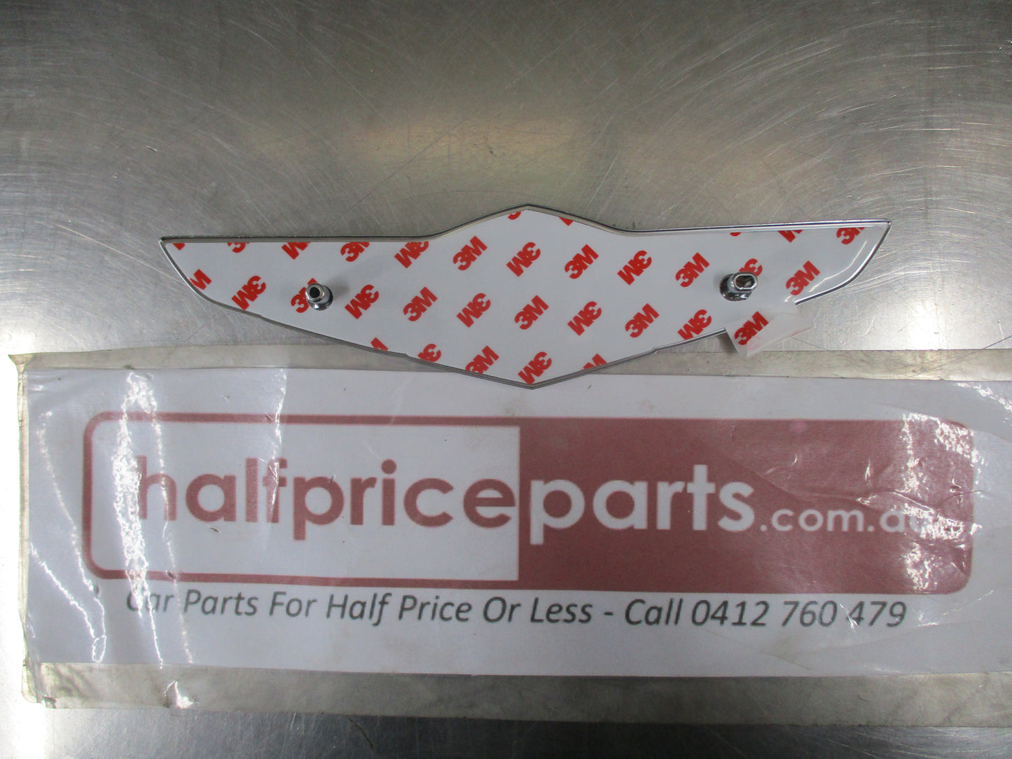 Hyundai Genesis Genuine Rear Boot Wing Emblem Assembly New Part