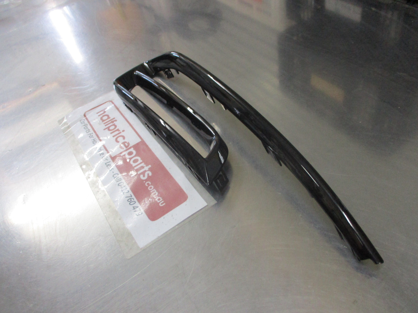 Holden VF SS Commodore Genuine Right Hand Front (Gloss Black) DRL Bezel New Part