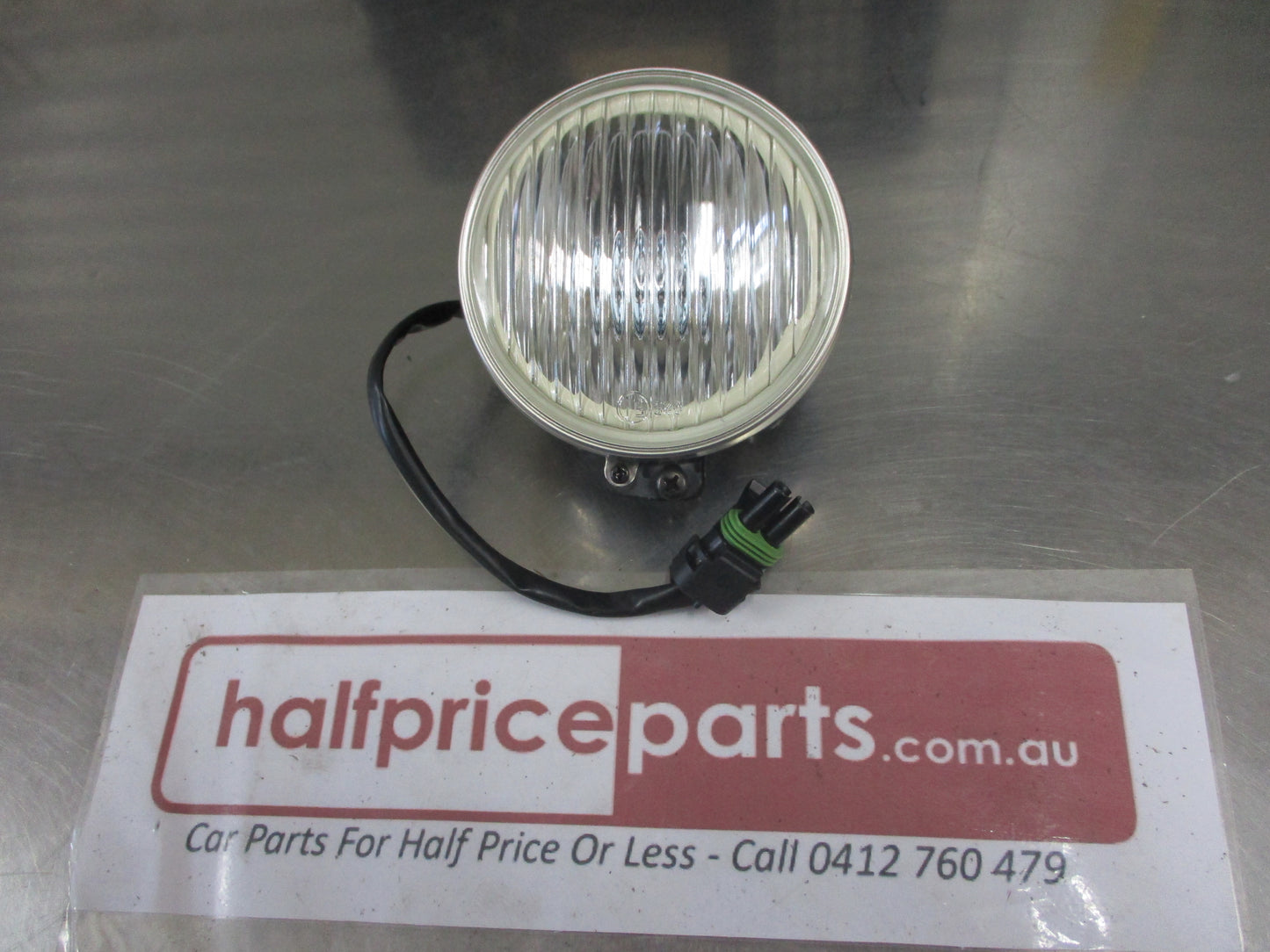 Holden VY-VZ Adventra AWD CX6-CX8 Genuine Fog Light Assembly New Part