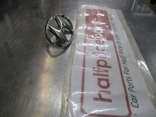 Hyundai Genesis/Elantra/Sonata/Grandeur Genuine Front Grille Emblem New Part