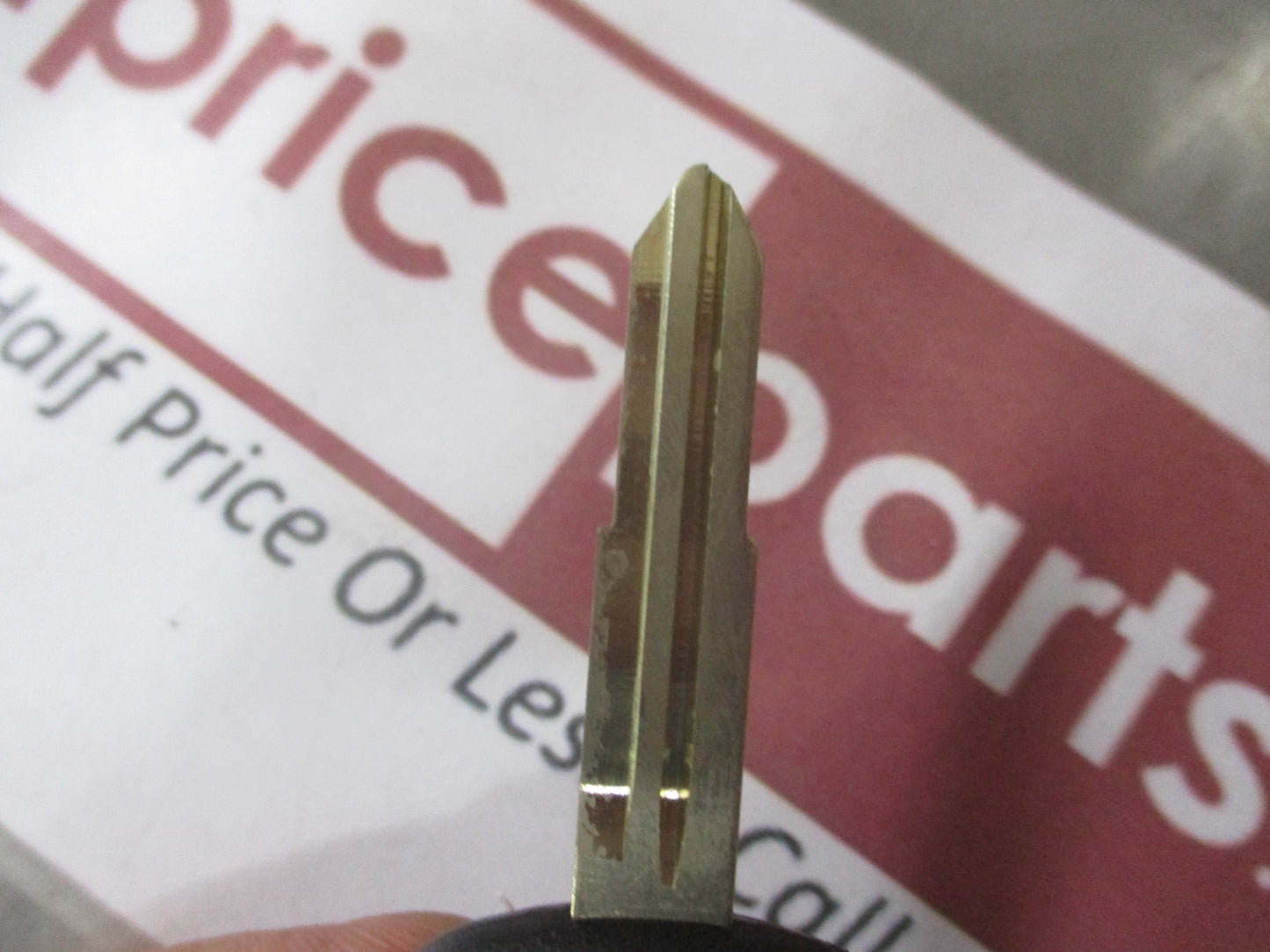 Hyundai Tiburon/Elantra/Accent Genuine Key Blank (Uncut) New Part