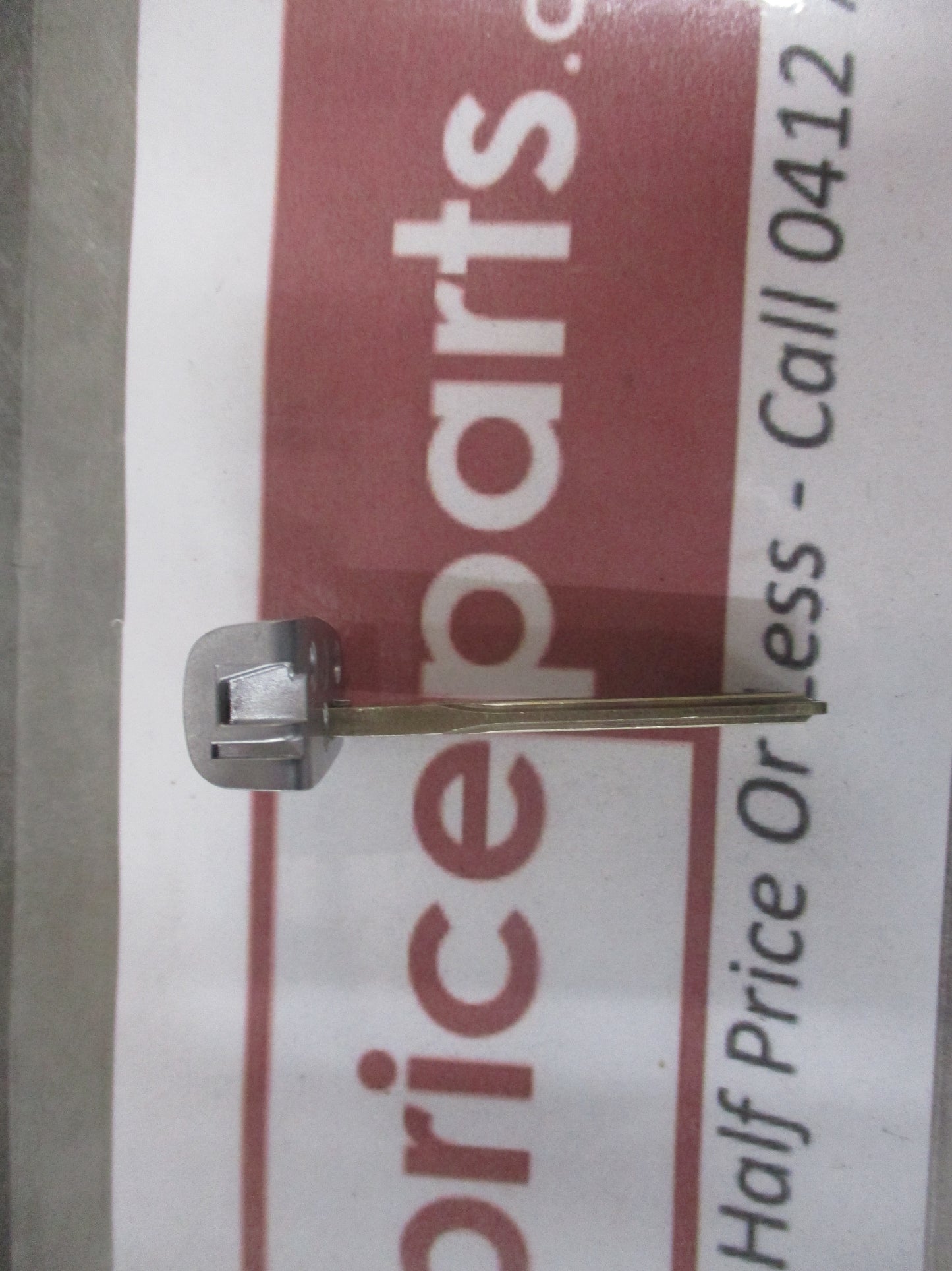 Hyundai Sonata/Tucson/Sonata Hybrid Genuine (Uncut) Key Blank New Part