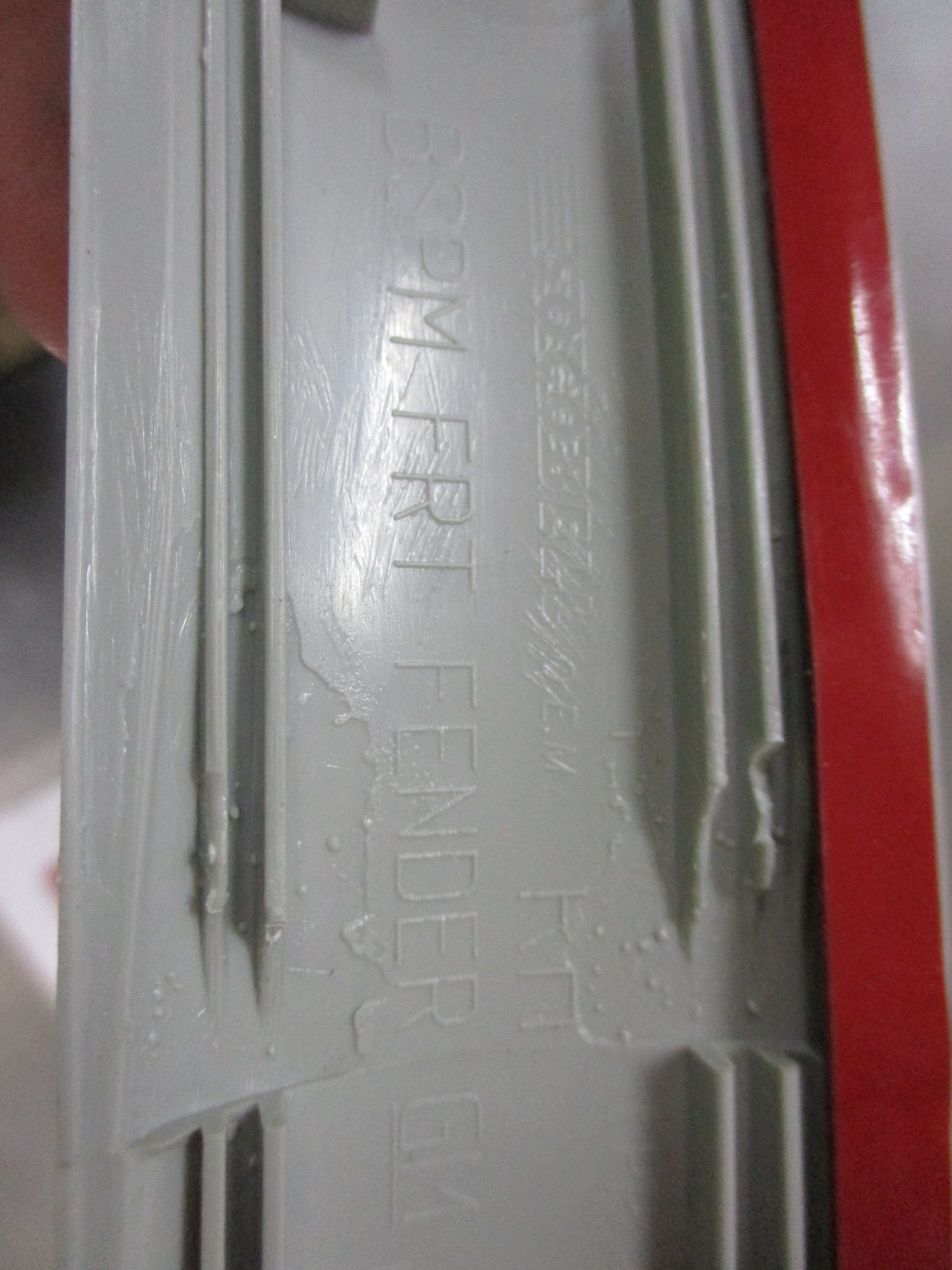 Holden VT Commodore Genuine Right Hand Front Guard Side Moulding New Part