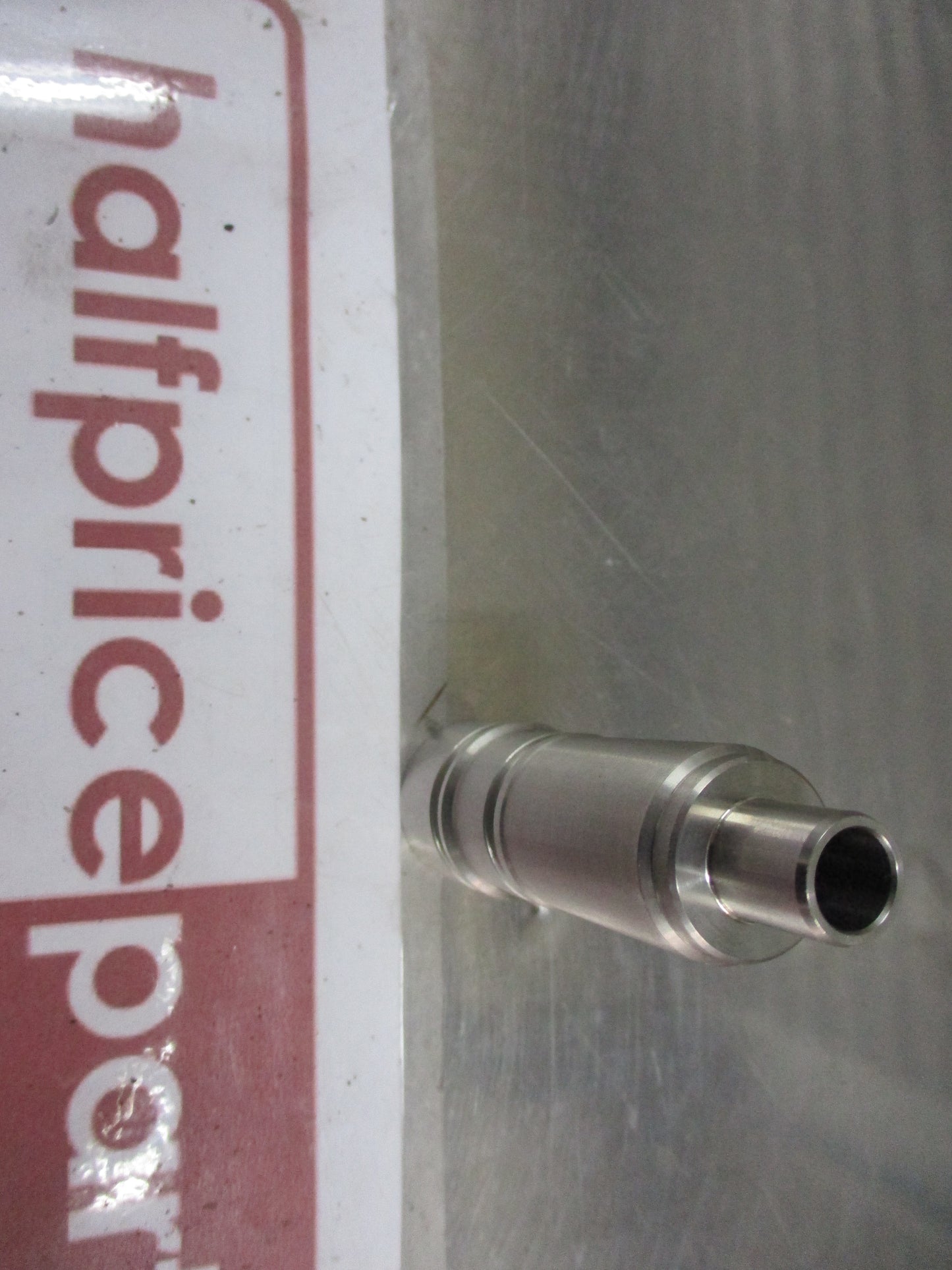 Holden Jackaroo Genuine Sleeve Nozzle Holder New Part