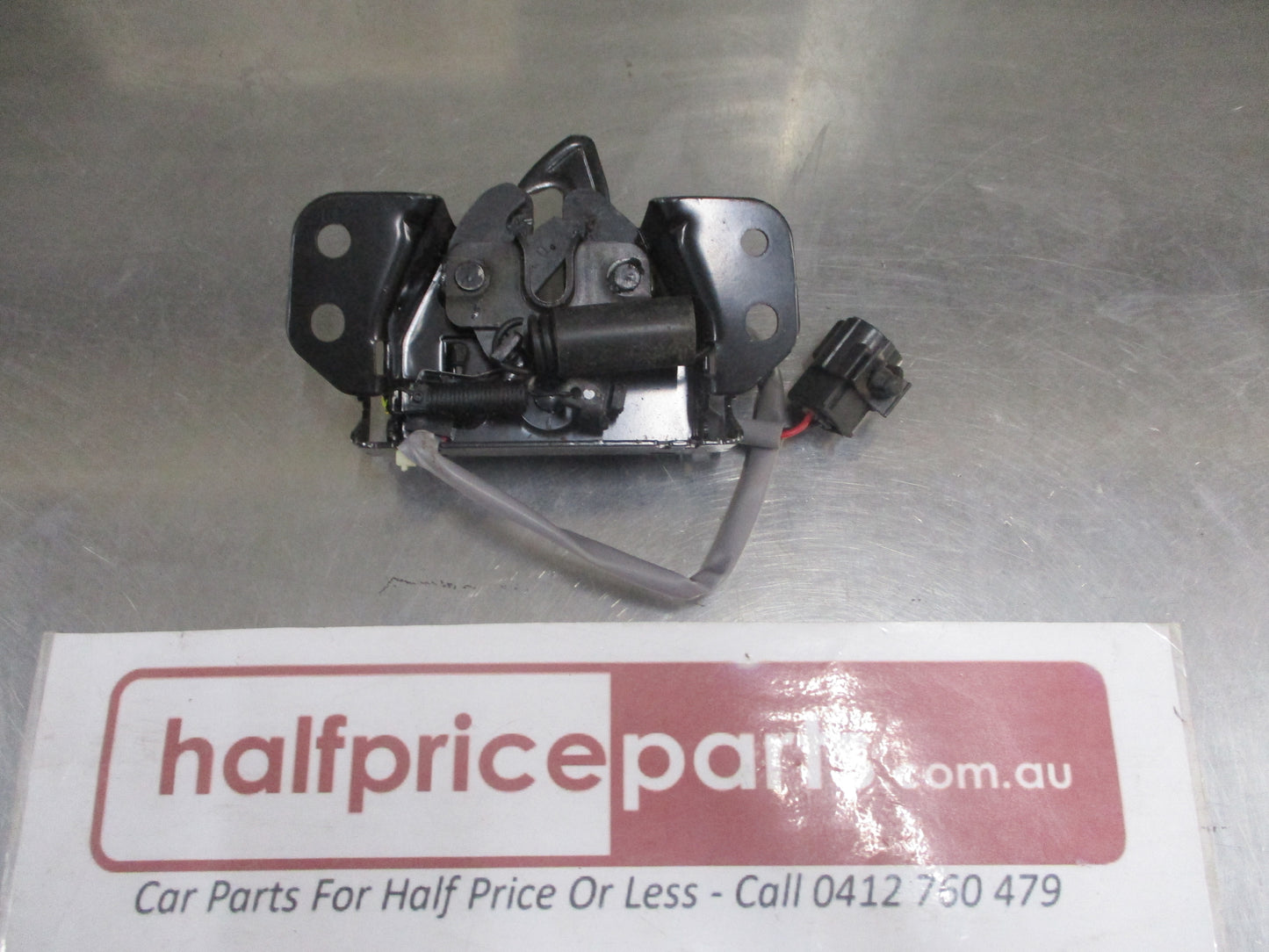 Hyundai ILoad H1 Genuine Right Hand Hood Lock Assy New Part