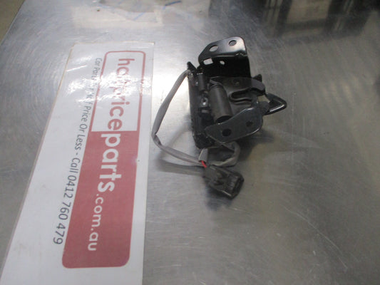 Hyundai ILoad H1 Genuine Right Hand Hood Lock Assy New Part