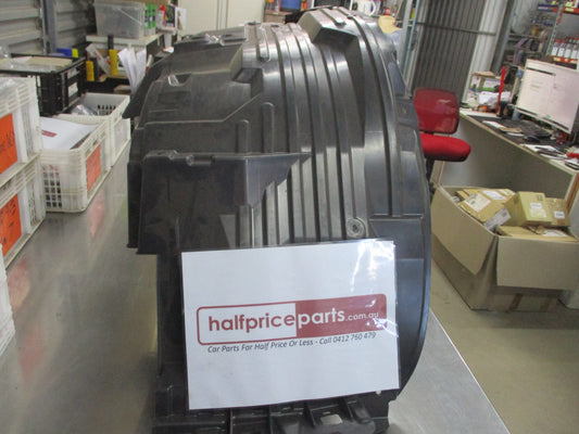 Nissan Pathfinder R51M Genuine Left Hand Front Inner Guard New Part