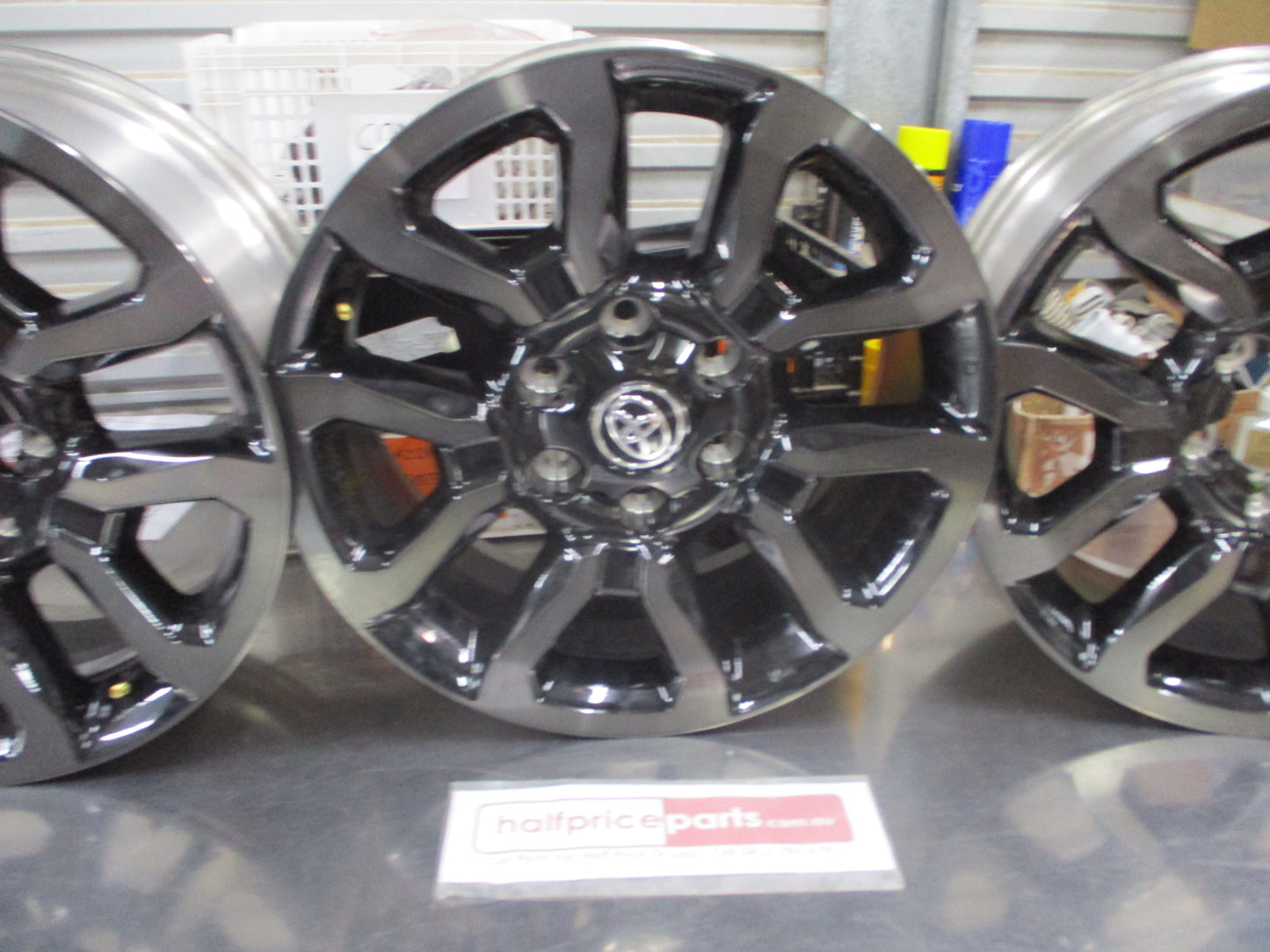 Toyota Hilux Rouge Genuine Set Of 5 Alloy Wheels Black Gloss 4 With Center Caps Taken Off New Vehicle