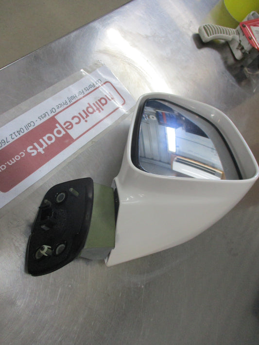 Holden CG Captiva Genuine Passenger Side Outer Mirror Assembly (White) New Part