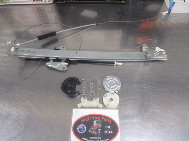 Mitsubishi Pajero Genuine Front Right Hand Window Regulator New Part