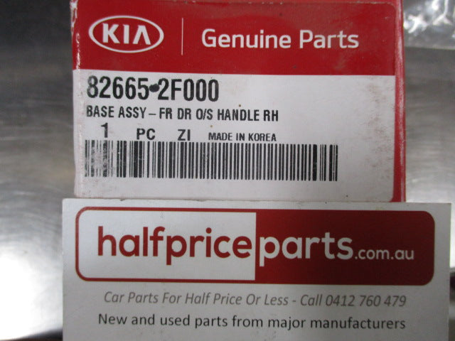 Kia Spectra Genuine Right Hand (Drivers) Front Door Handle Base New Part