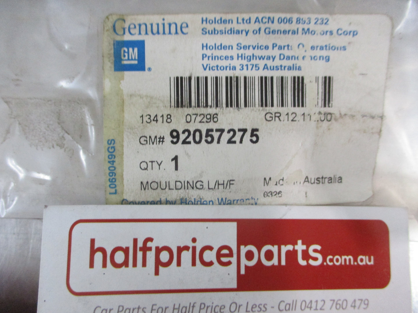 Holden VT/VX Commodore Calais Sedan-Wagon Genuine Left Hand Front Door Moulding New Part .