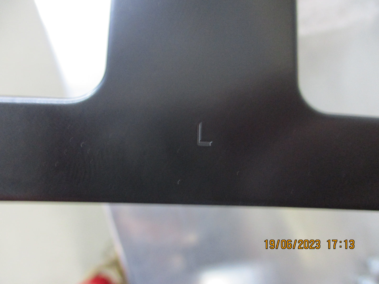 Nissan Pulsar Sedan Genuine Left Hand Front Bumper Retainer New Part