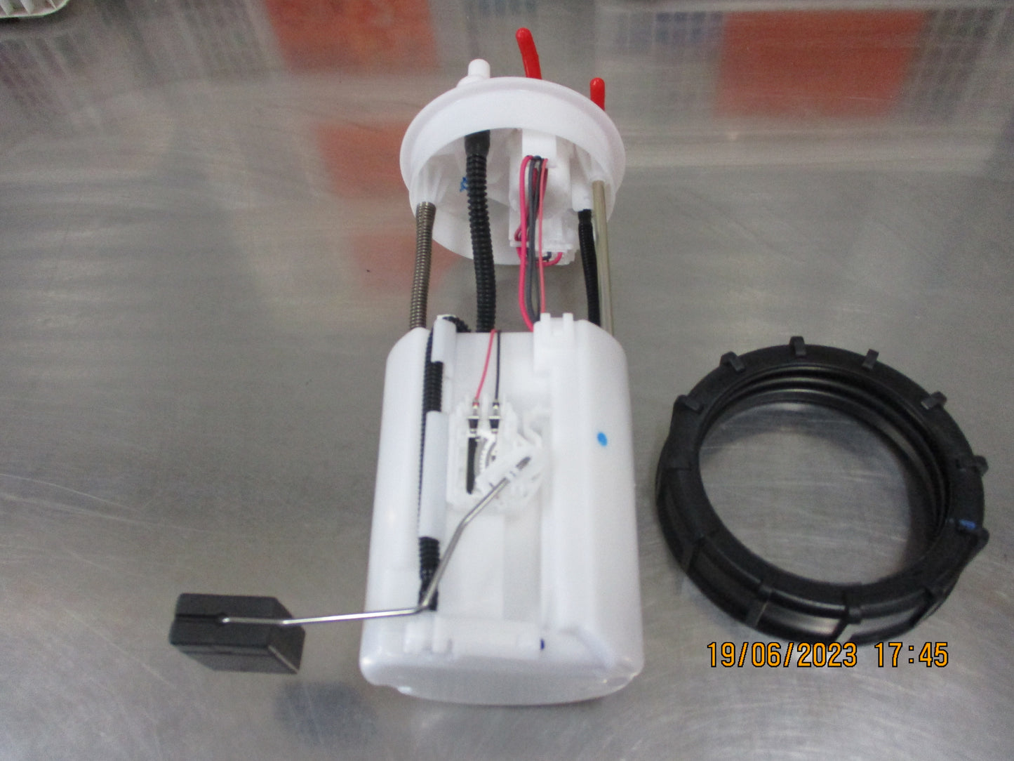 Honda HR-V Genuine Fuel Pump Module Set New Part