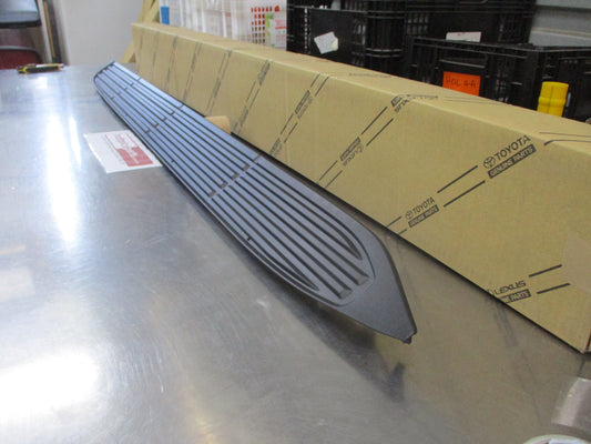 Toyota Landcruiser 300 Series Genuine Left Hand Side Step Plate New Part