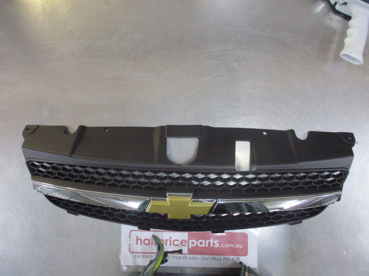 Holden VE SS/SSV/SV6 Series 1 Genuine Front Grille Chev Type New Part