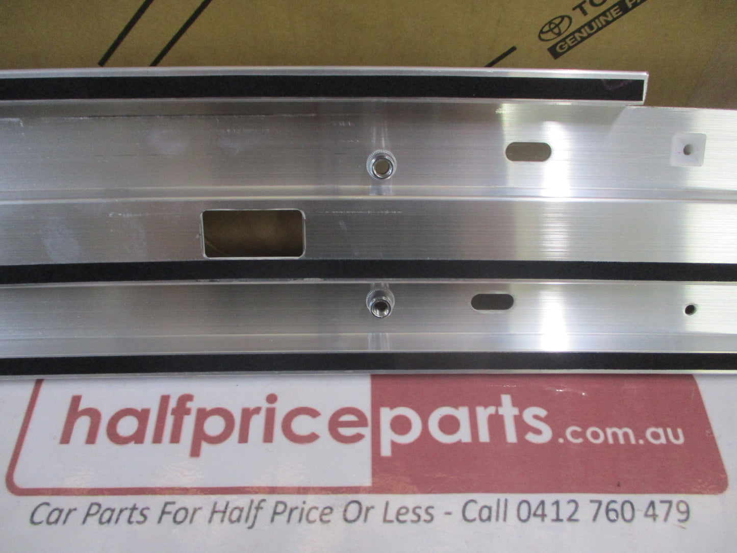 Toyota Landcruiser 300 Series Genuine Right Hand Side Step Alloy Mounting Plate New Part