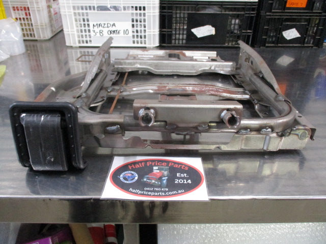 Hyundai Santa Fe Genuine Left Hand Second Seat Back Frame New Part