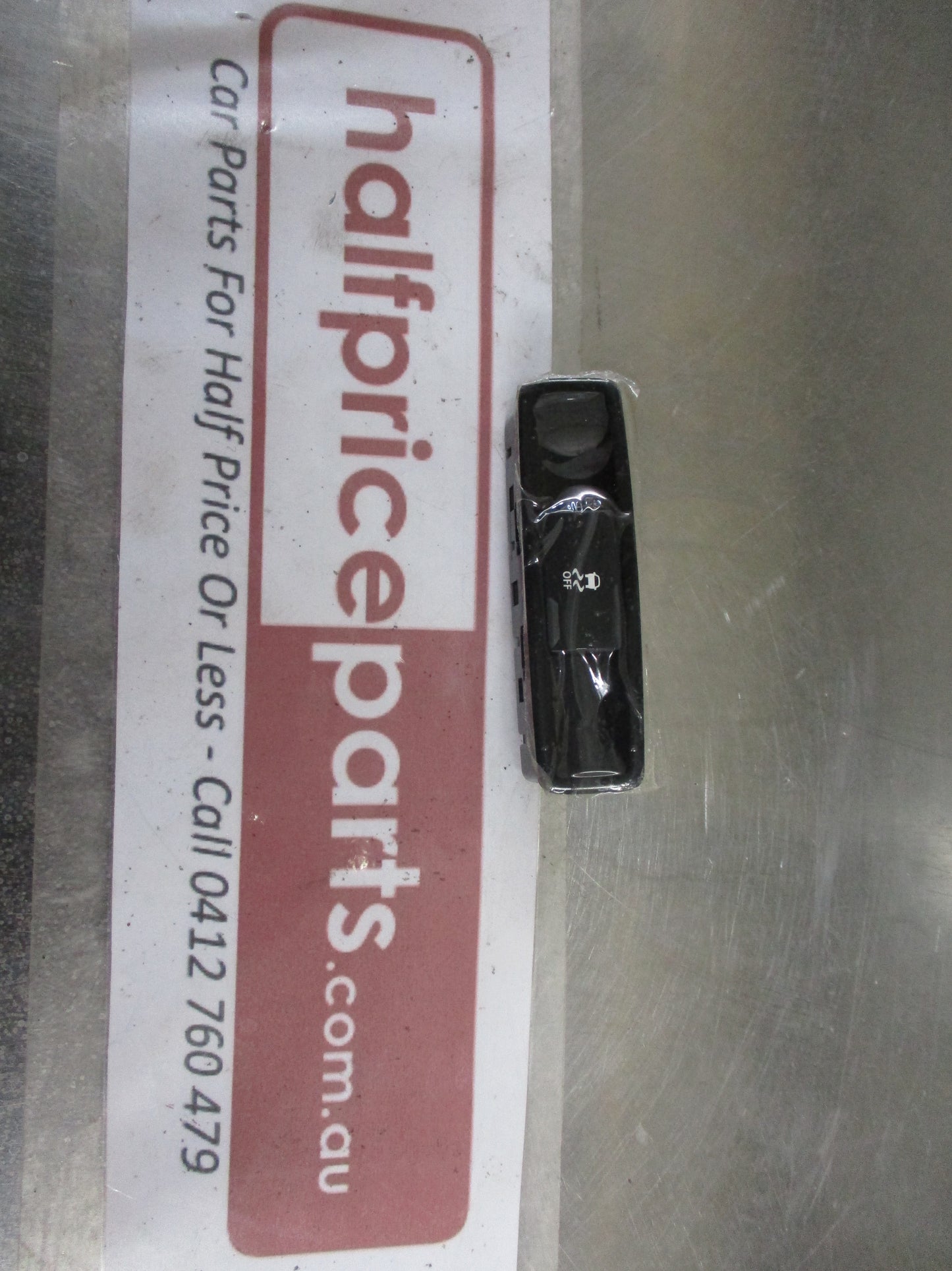 Holden VE Commodore Genuine Tactician Control Switch New Part.