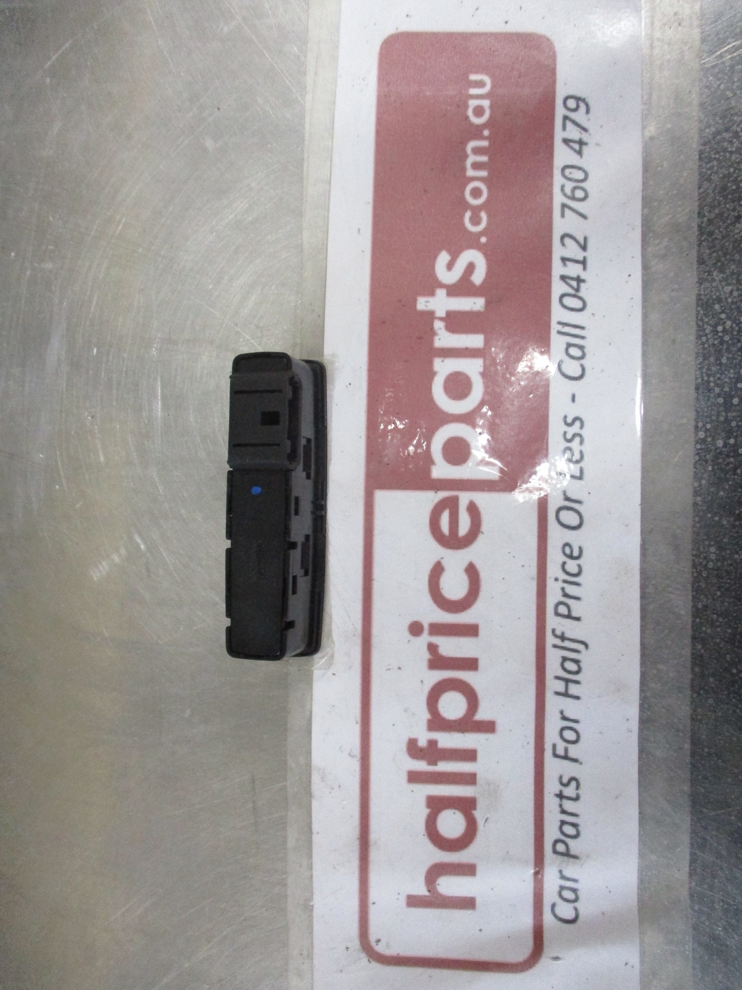 Holden VE Commodore Genuine Tactician Control Switch New Part.