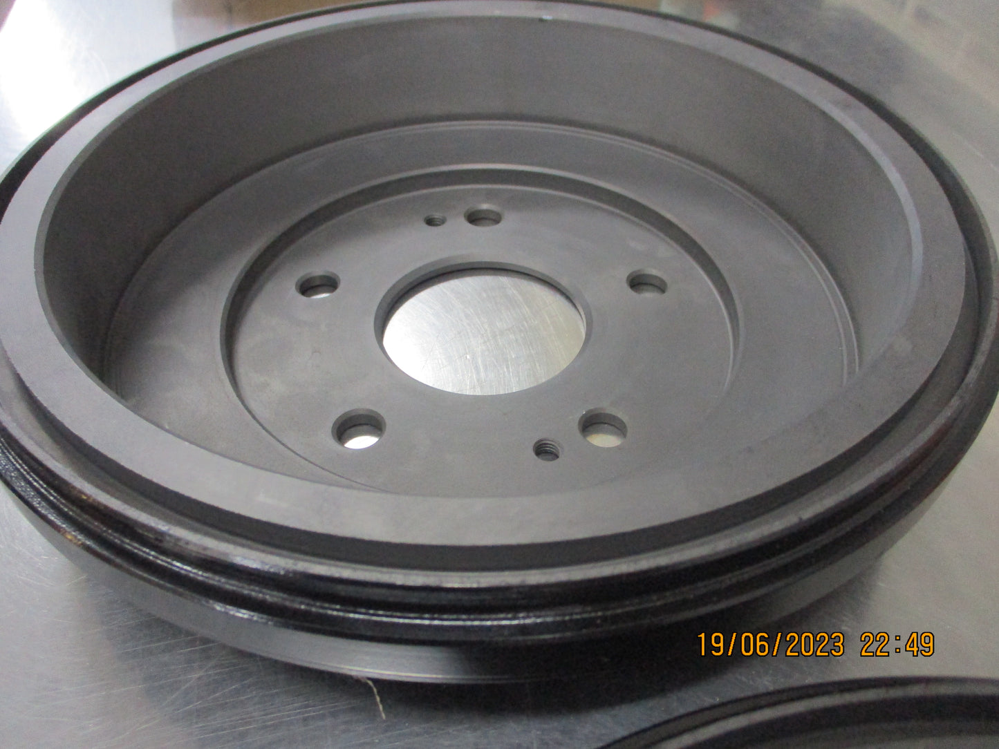 Honda CR-V Genuine Rear Brake Drum Pair New Part
