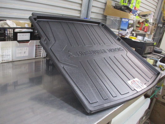 Mitsubishi ZJ-ZL Outlander 5 Seater Only Genuine Cargo liner Hard Plastic New Part