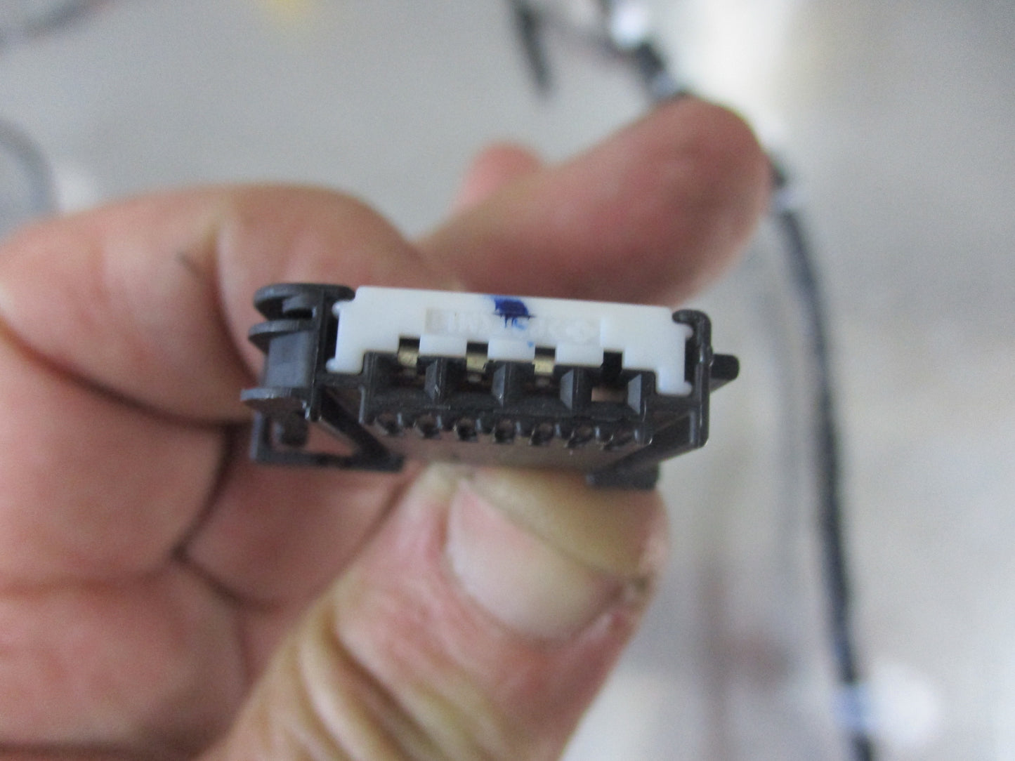 Holden VE Commodore Wagon Genuine Rear Tail Gate Wiring Assembly New Part