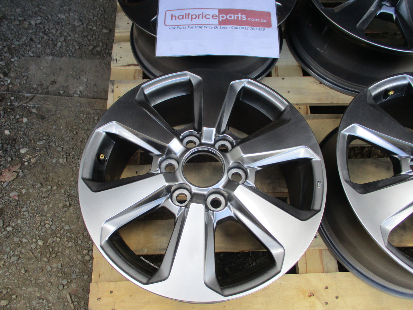 Toyota Landcruiser 300 Series Genuine Alloy Wheels Set 4 (No Caps) Used Part