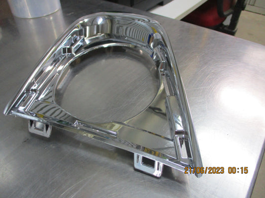 Holden Trax Genuine Left Hand Front Chrome Fog Light Bezel New Part