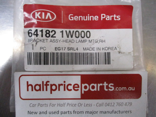 Kia Rio Genuine Right Hand (Drivers) Headlight Mounting Bracket New Part