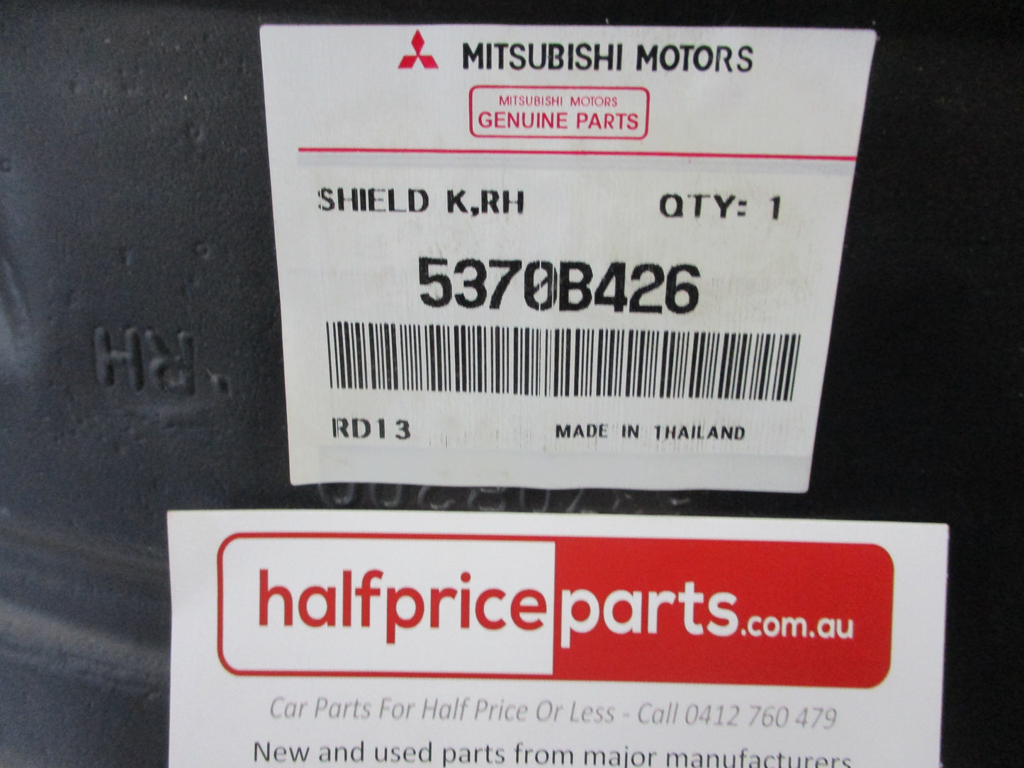 Mitsubishi Triton Genuine Right Hand Rear Splash Guard New Part
