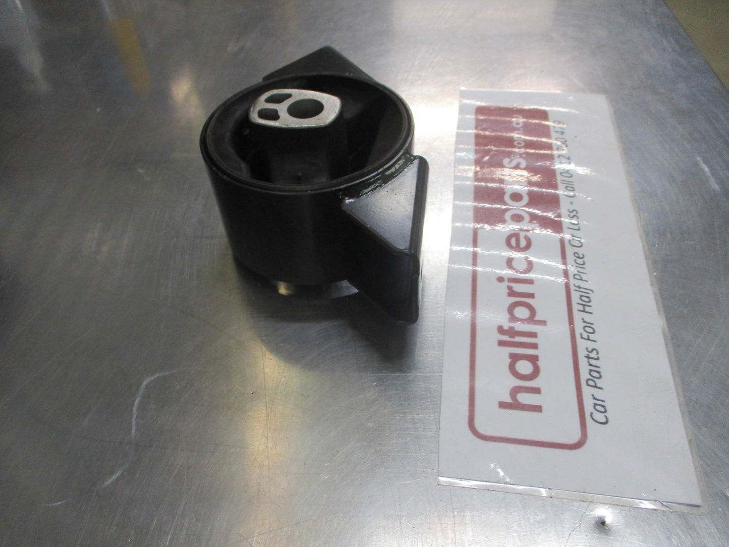 Holden Epica Genuine Rear Engine Mount New Part