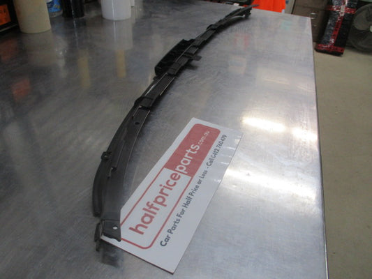 Ford Focus Genuine Front Bumper Adapting Piece New Part