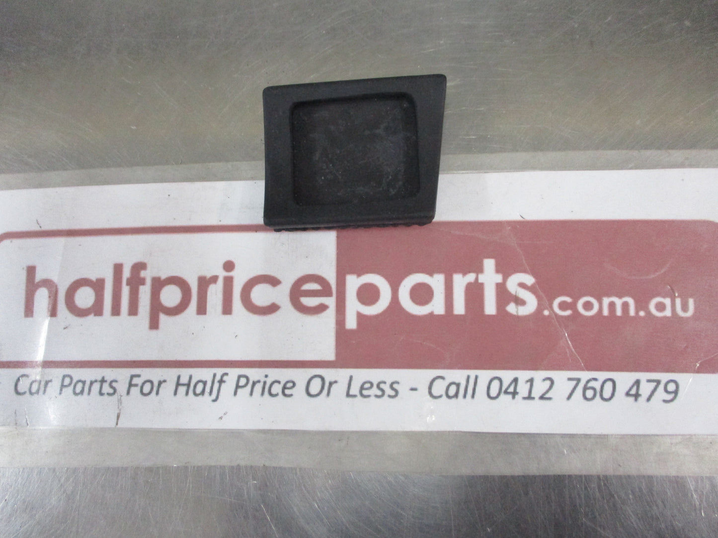 Holden VB-VC-VH-VK-VL Commodore Genuine Clutch Pedel Rubber Pad New Part