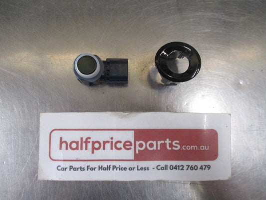 Mitsubishi Pajero Genuine Front Corner Parking Sensor/Holder (Black) New Part.