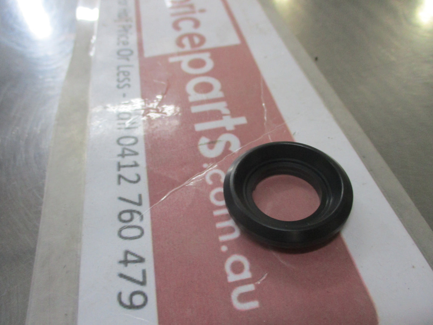 Holden VN-VP-VR-VS-VT-VX-VY-VZ Commodore Genuine Window Winder Handle Washer New Part