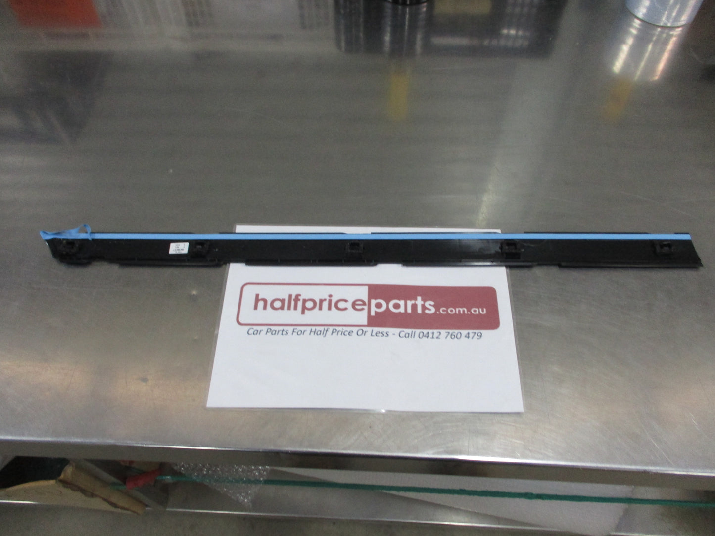 Landrover Range Rover Velar Genuine Left Hand Front Door Molding New Part