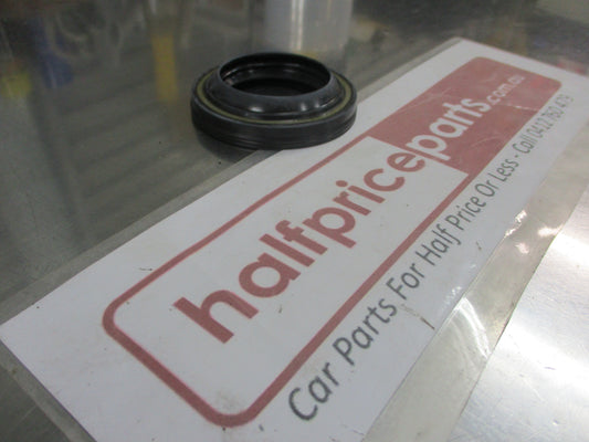 Holden VT-VX-VY-VZ Crewman Genuine Rear Axle Seal New Part