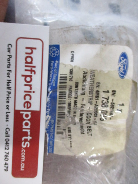 Ford Focus LS/LT/LV/XR5 Genuine Right Hand Front Door Weather Strip Belt New Part