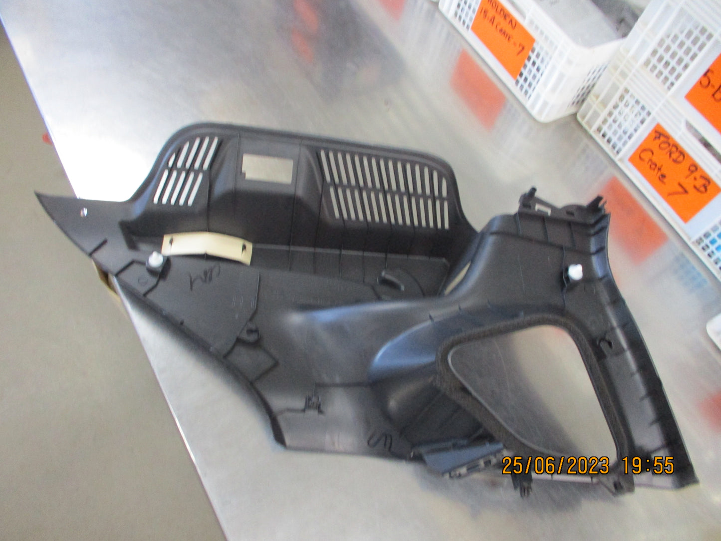 Nissan Qashqai Genuine Left Hand Rear Body Side Trim New Part
