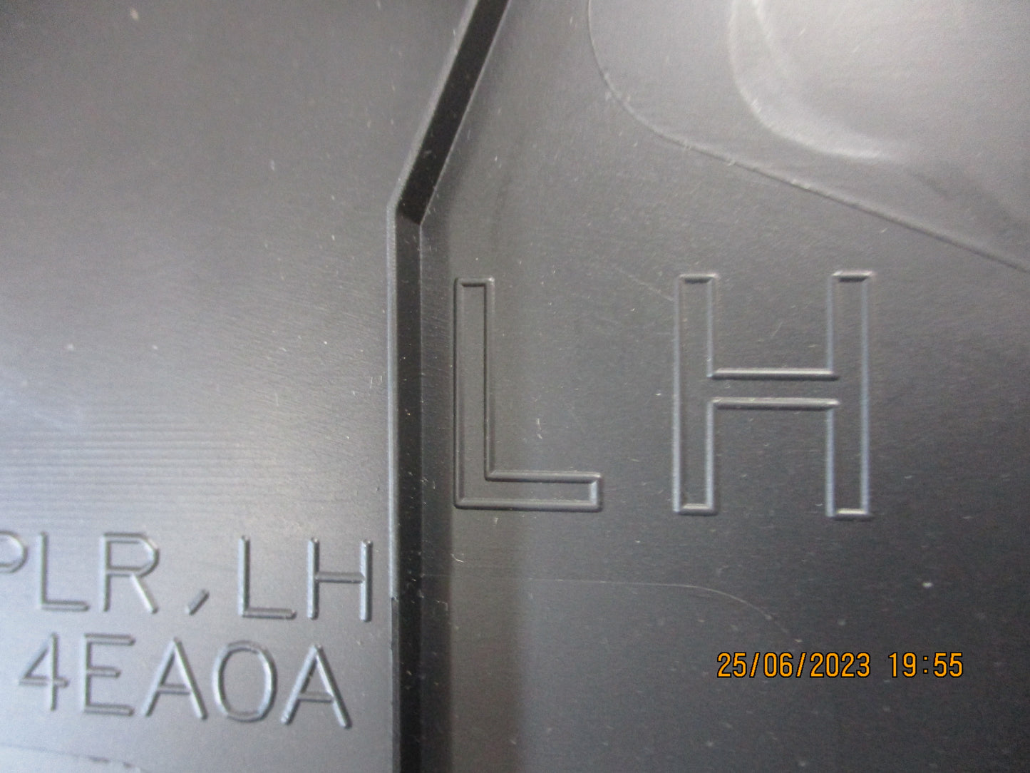 Nissan Qashqai Genuine Left Hand Rear Body Side Trim New Part