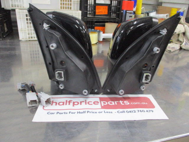 Ford Ranger PX3 Wildtrak Genuine Door Mirror With Blinker Auto Fold (Right/Left) 8 Pin Plug Used Part VGC