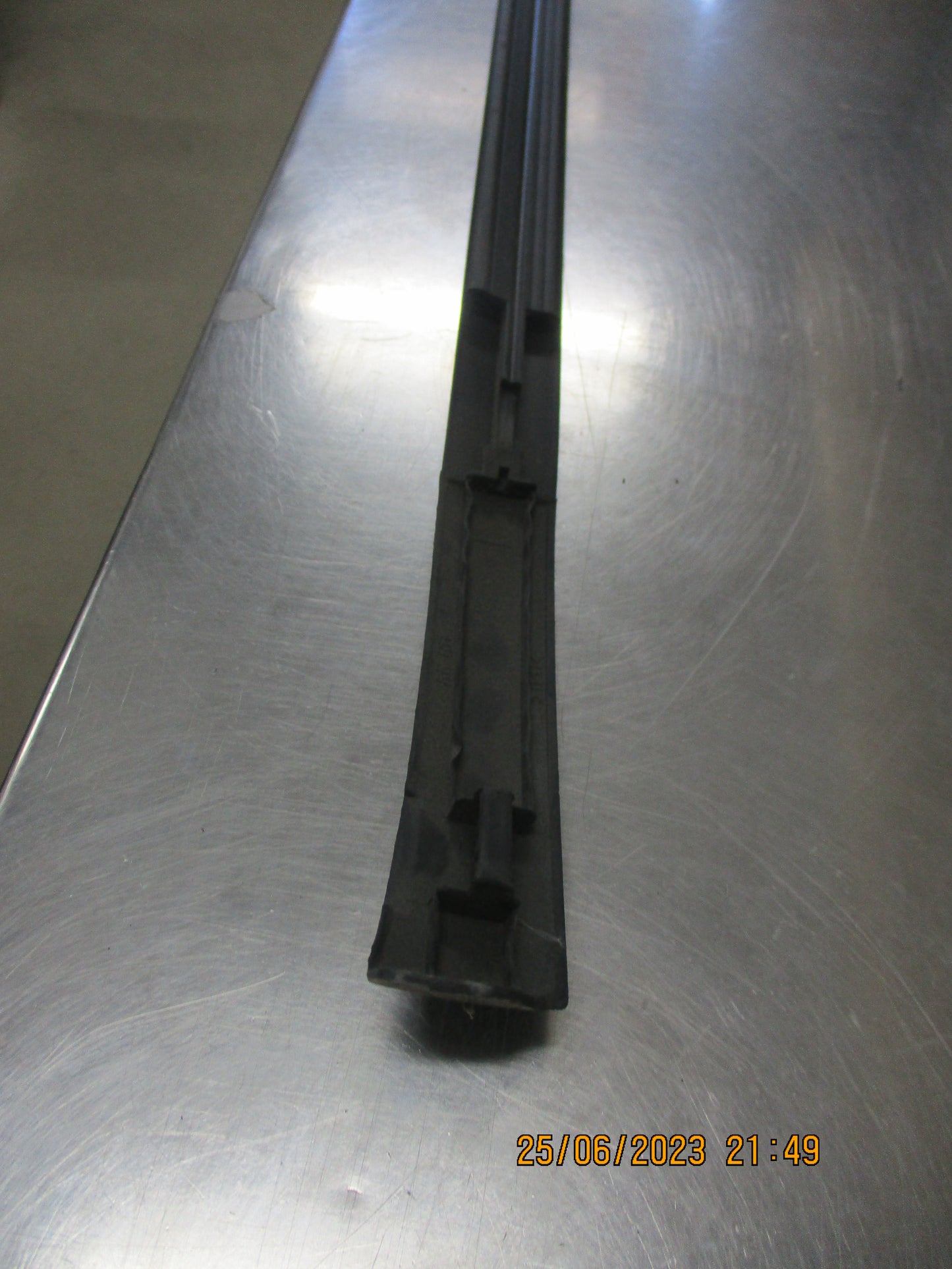 Mitsubishi Outlander Genuine Right Hand Drip Molding New Part